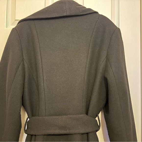 STARLET SWING COAT IN BLACK - VIXEN BY MICHELINE PITT PRELOVED - Picture 10 of 10